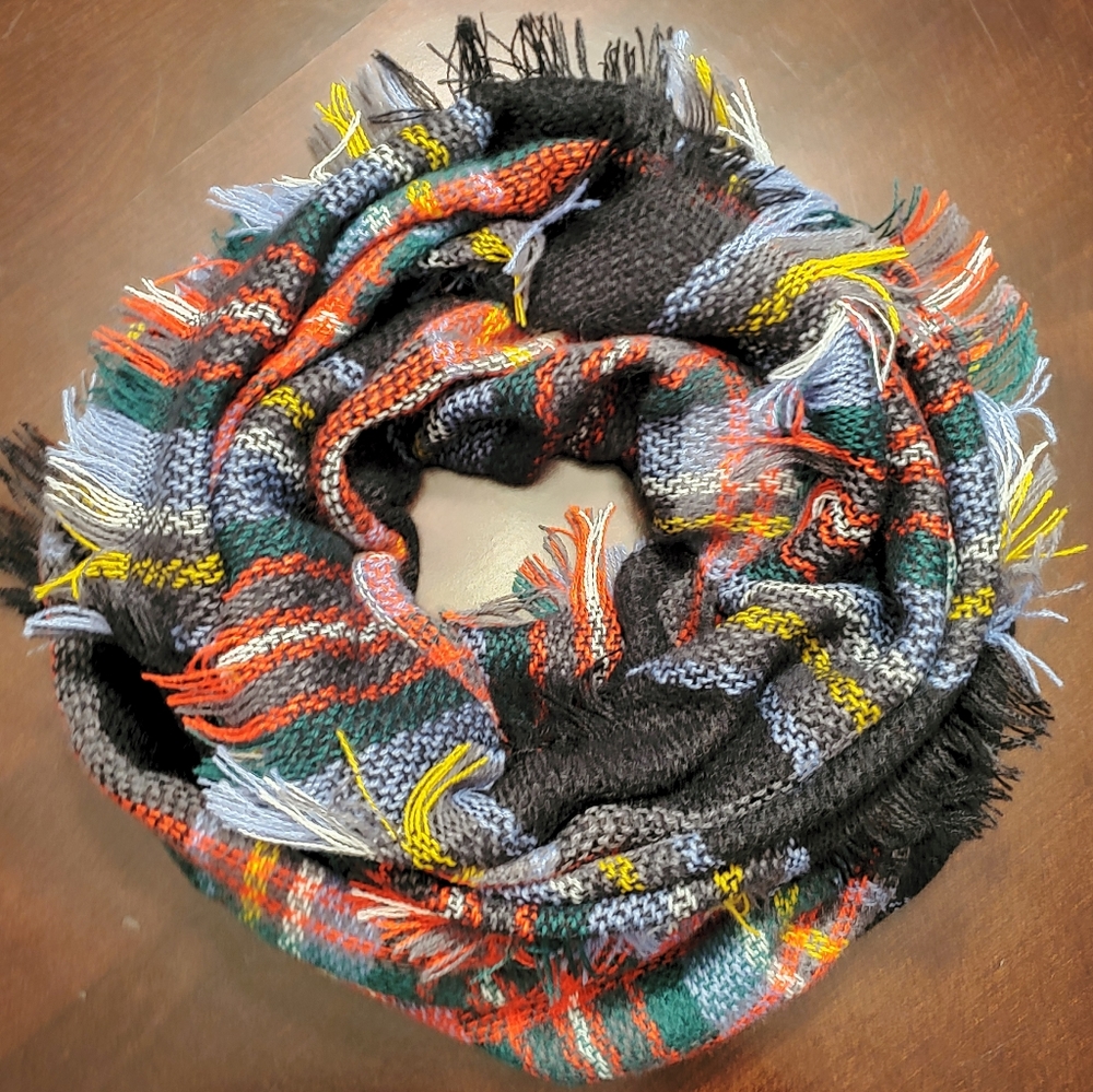 Kids Infinity Scarf - Picture 2 of 3